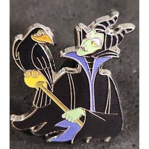 Disney Pin Maleficent Raven Diablo 2013 Booster Villain Sleeping Beauty 00013